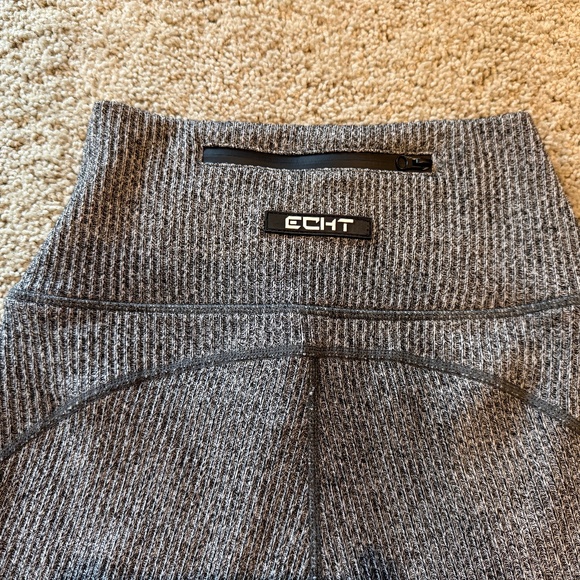 ECHT Flared yoga pants - Picture 3 of 4